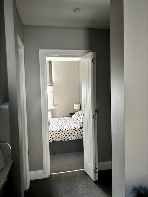 The One-Bedroom Central Brighton Retreat Exterior foto